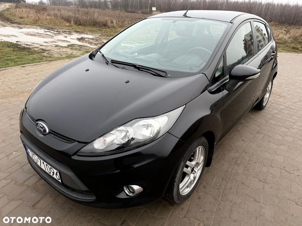 Ford Fiesta 1.25 Celebration - 1