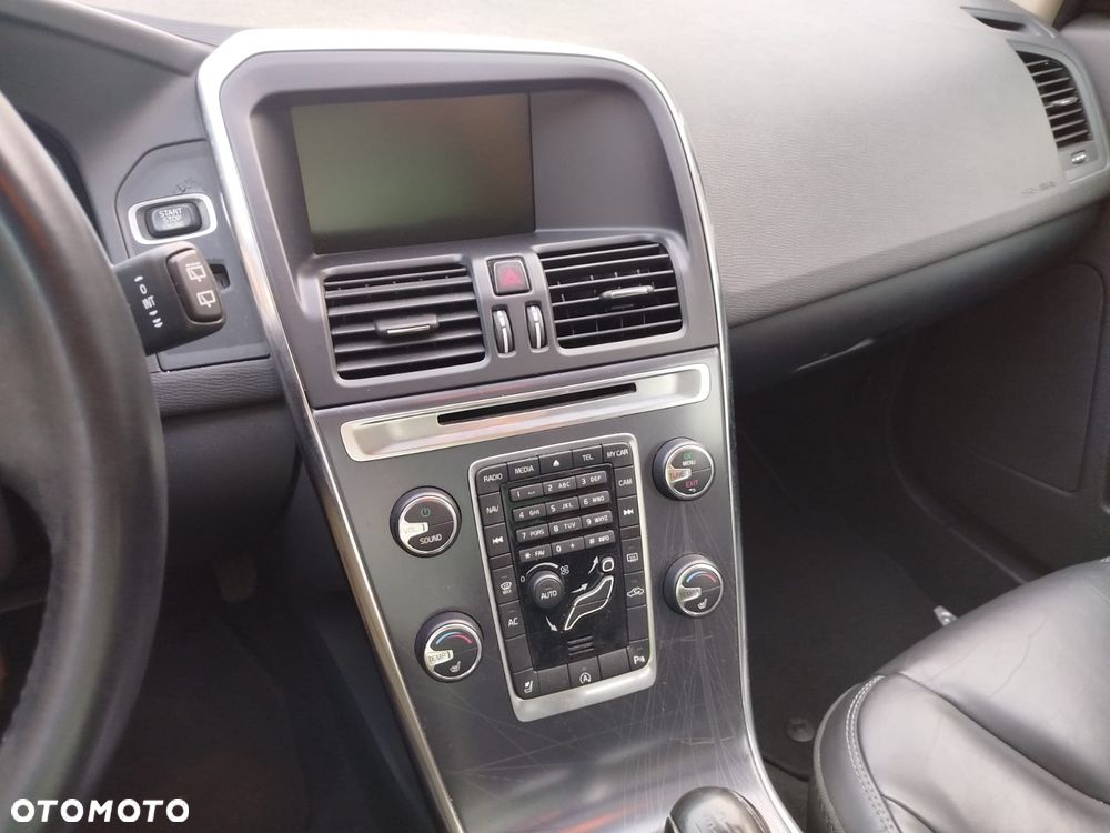 Volvo XC 60 - 22