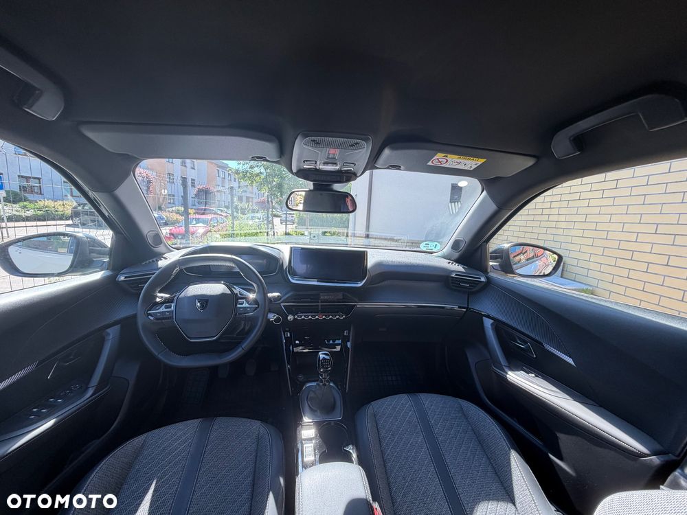 Peugeot 2008 PureTech 100 Allure S&S BVM6 - 12