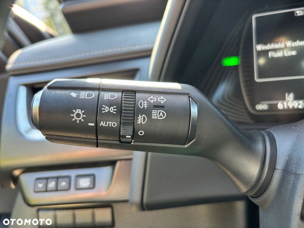 Lexus UX 250h GPF Business 2WD - 20