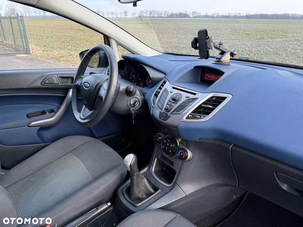 Ford Fiesta - 36