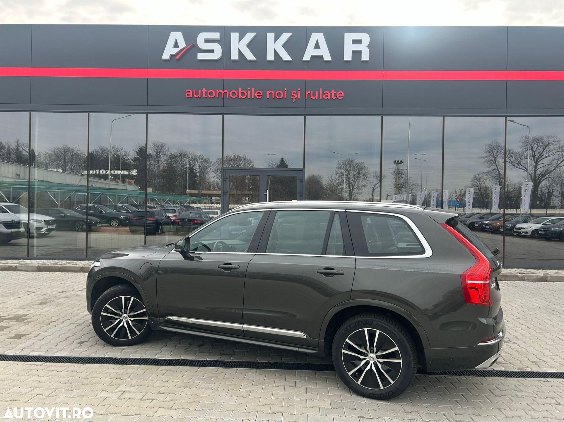 Volvo XC 90 T8 AWD Twin Engine Geartronic Momentum - 8
