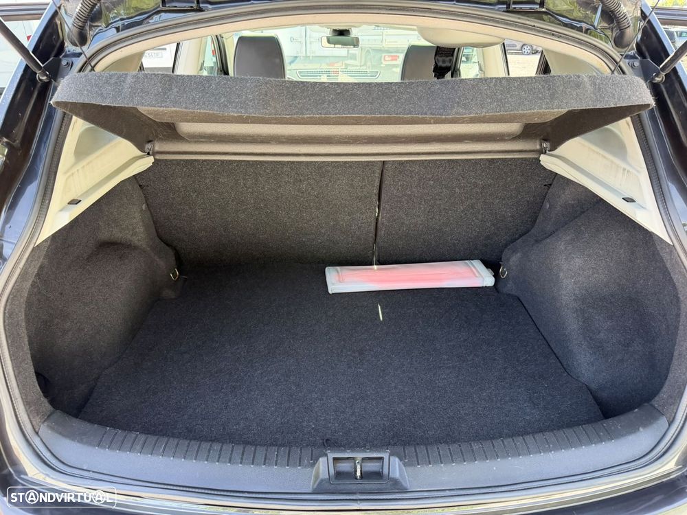 Nissan Qashqai 1.6 dCi Tekna Premium 18 - 17