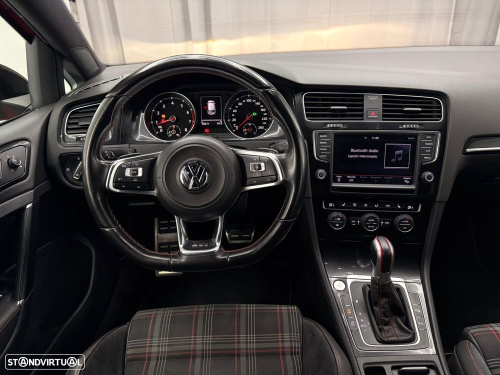VW Golf 2.0 TSi GTi DSG - 14