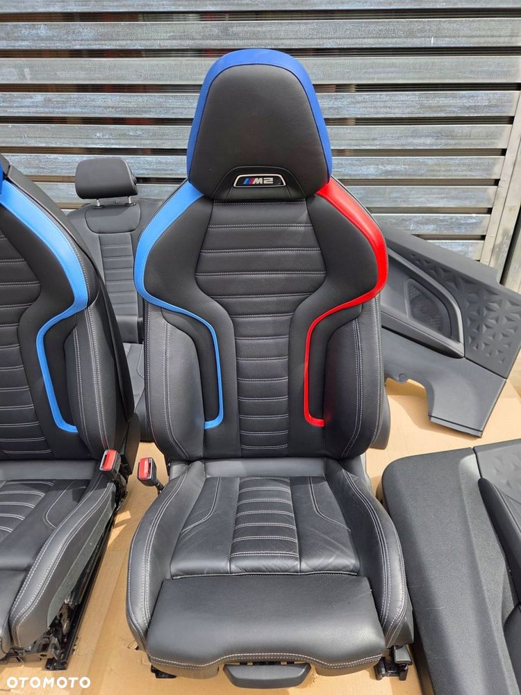 bmw m2 g87 fotele kanapa boczki komplet wnętrze - 4