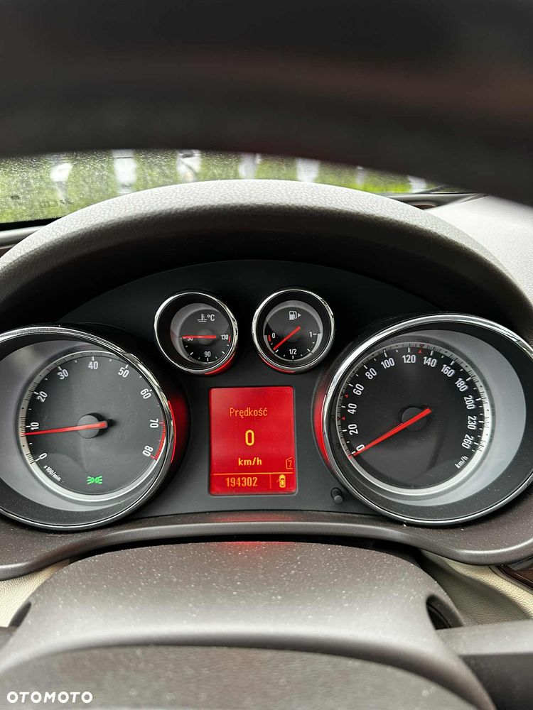 Opel Insignia 2.0 T Sport - 16