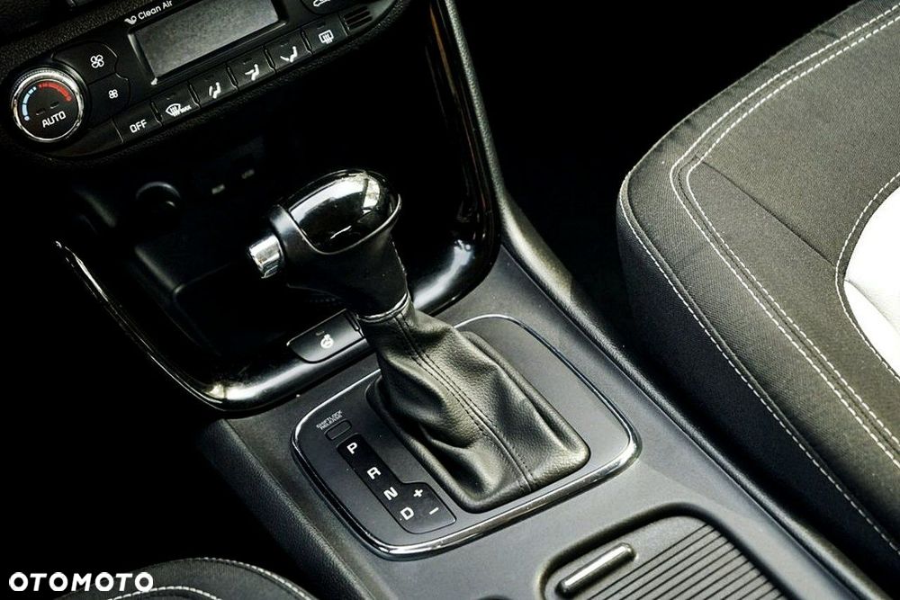 Kia Ceed - 30