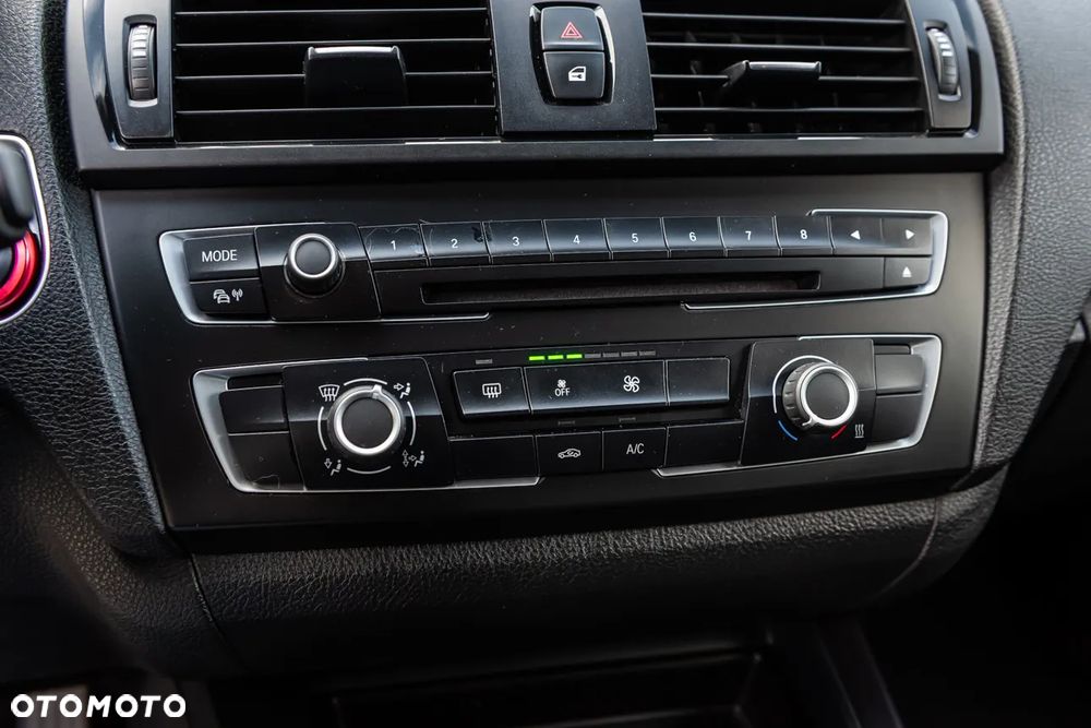 BMW Seria 1 116d Sport Line - 20