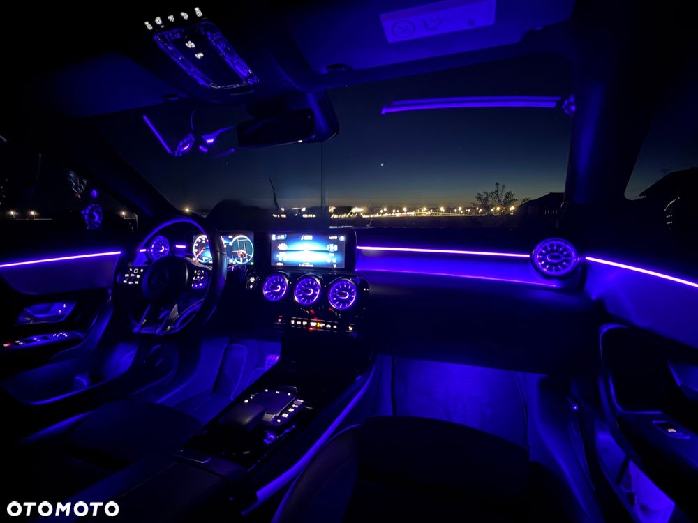 Mercedes-Benz CLA 200 AMG Line 7G-DCT - 16