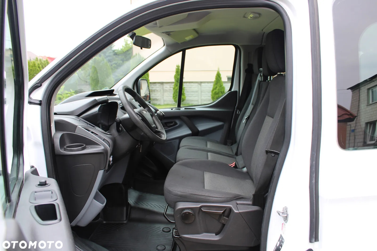 Ford Transit Custom - 28