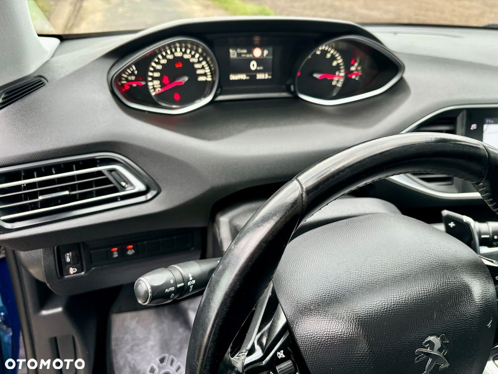 Peugeot 308 - 4