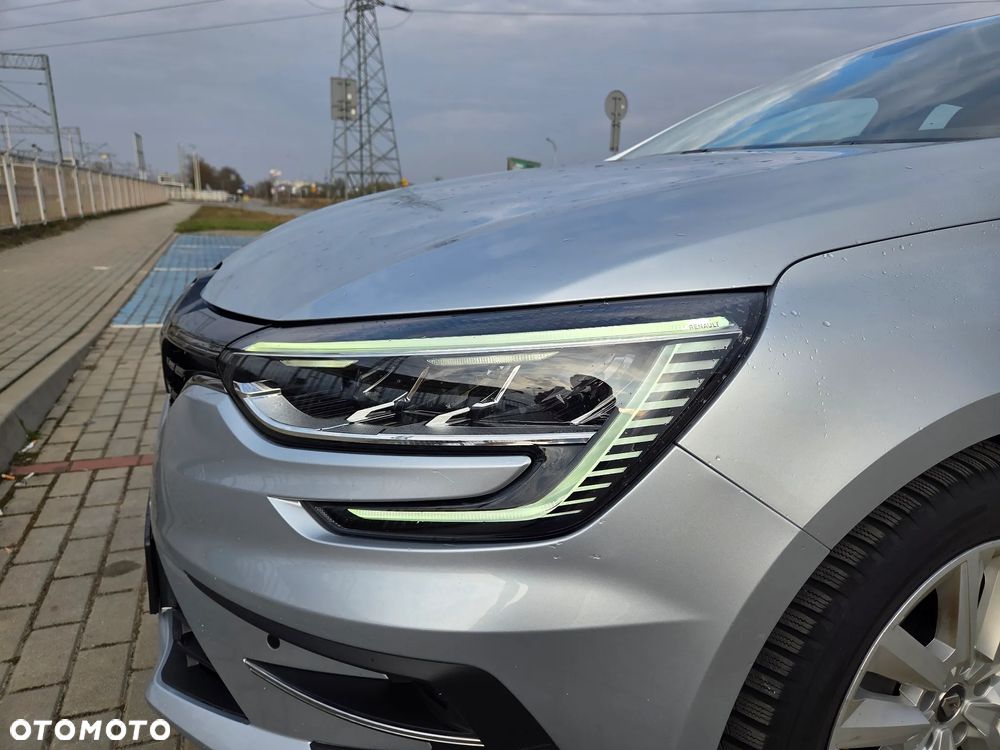 Renault Megane ENERGY TCe 140 EDC BUSINESS - 8