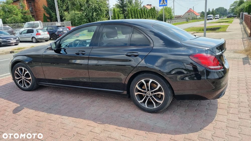 Mercedes-Benz Klasa C 180 d 9G-TRONIC - 9