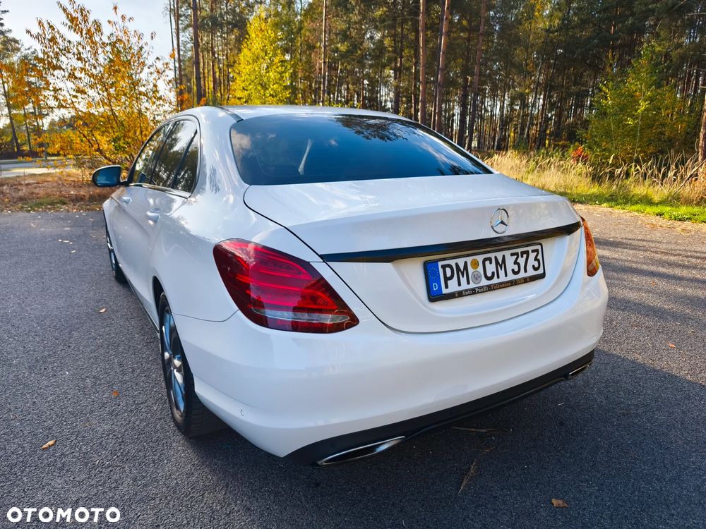 Mercedes-Benz Klasa C 300 9G-TRONIC Avantgarde - 6