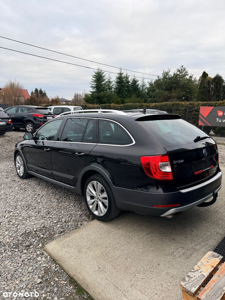 Skoda Superb 2.0 TDI Green tec 4x4 DSG Ambition - 3