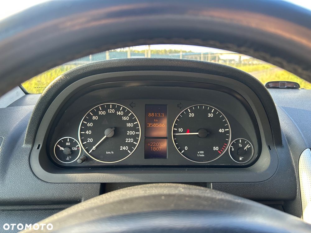 Mercedes-Benz Klasa A 180 CDI Avantgarde - 36