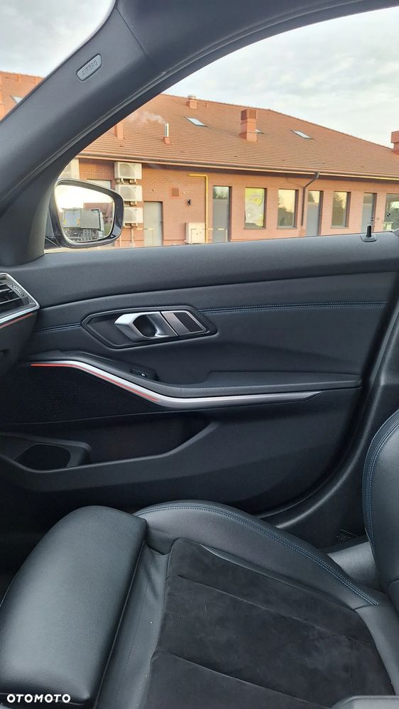 BMW Seria 3 320i M Sport sport - 18