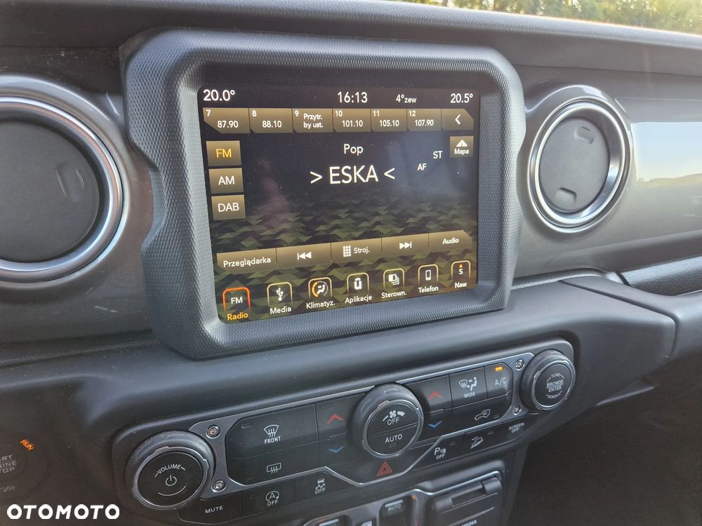 Jeep Wrangler Unlimited GME 2.0 Turbo Sahara - 21