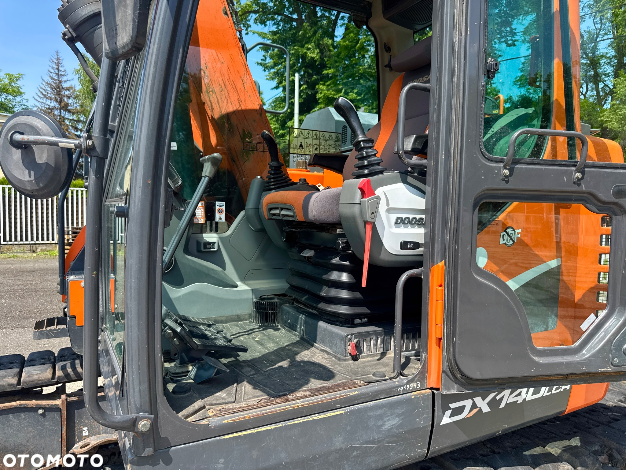 Doosan Koparka Gąsienicowa DX140 LCR-5 - 21