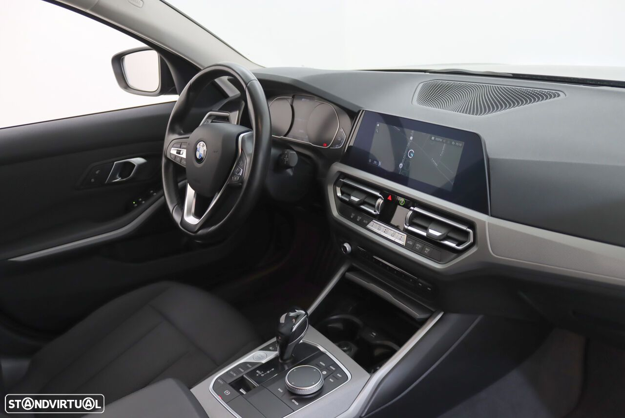 BMW 330 e Touring Corporate Edition Auto - 5