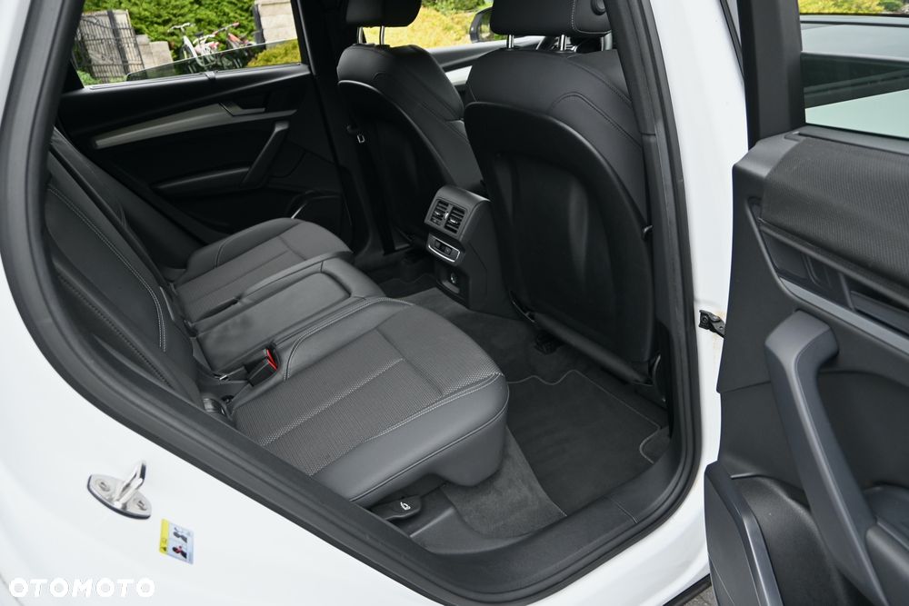 Audi Q5 40 TDI quattro S tronic S line - 29