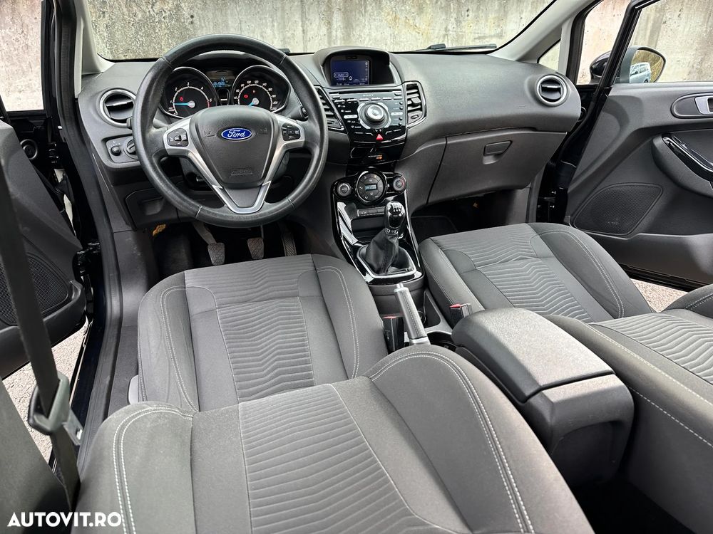 Ford Fiesta 1.6 TDCI Titanium - 17
