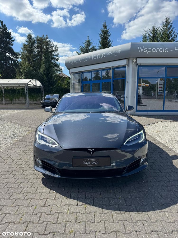 Tesla Model S 90 D - 3