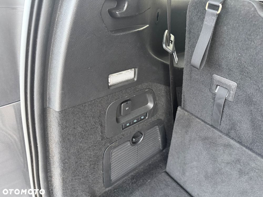 Ford Galaxy - 19