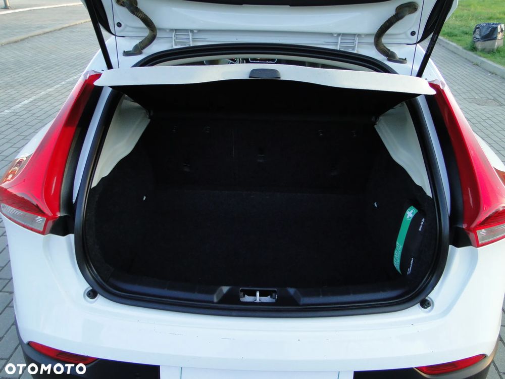 Volvo V40 Cross Country D3 Ocean Race - 19