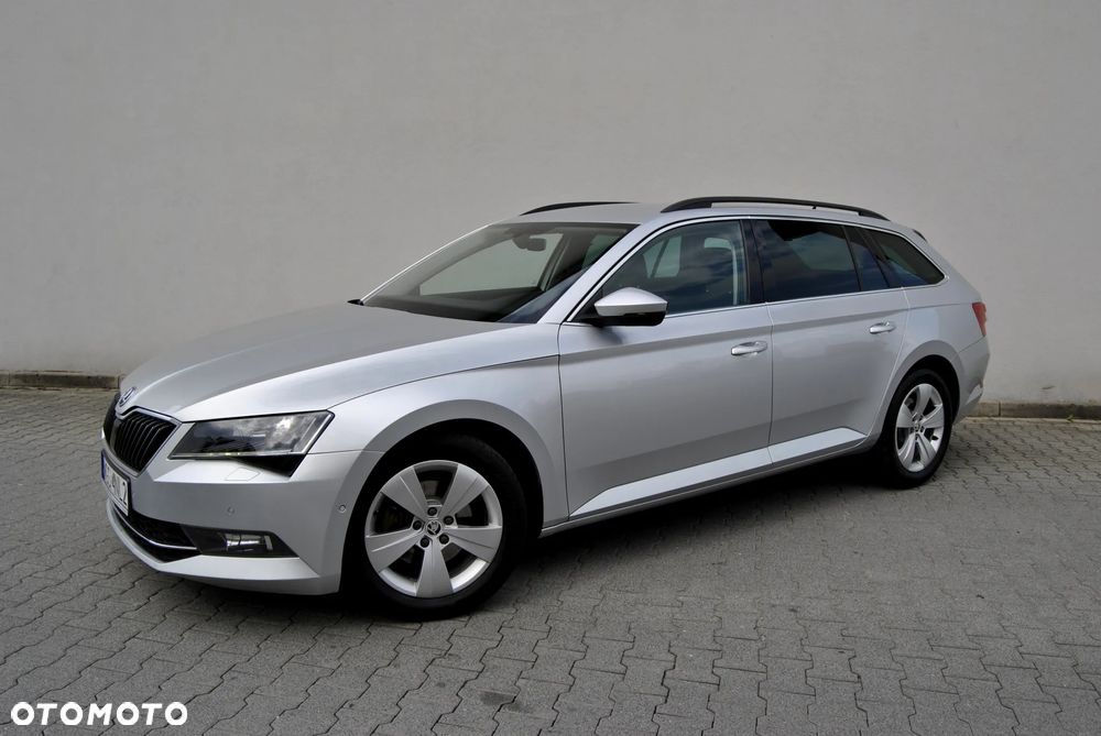 Skoda Superb 2.0 TDI 4x4 DSG Style - 4