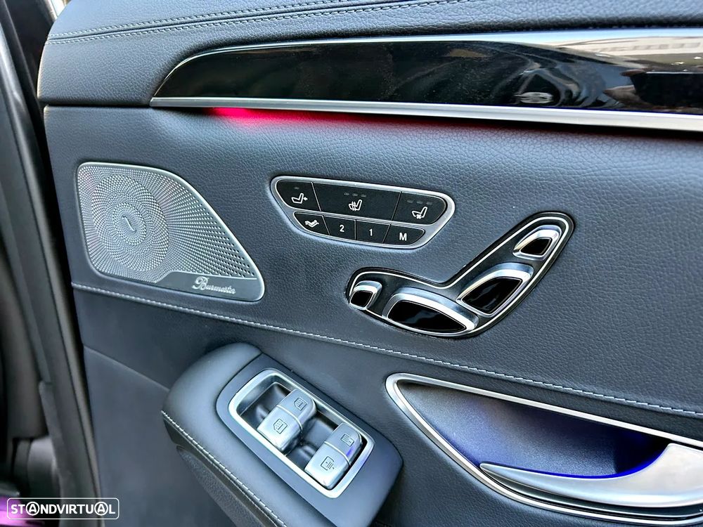 Mercedes-Benz S 560 4Matic 9G-TRONIC - 38
