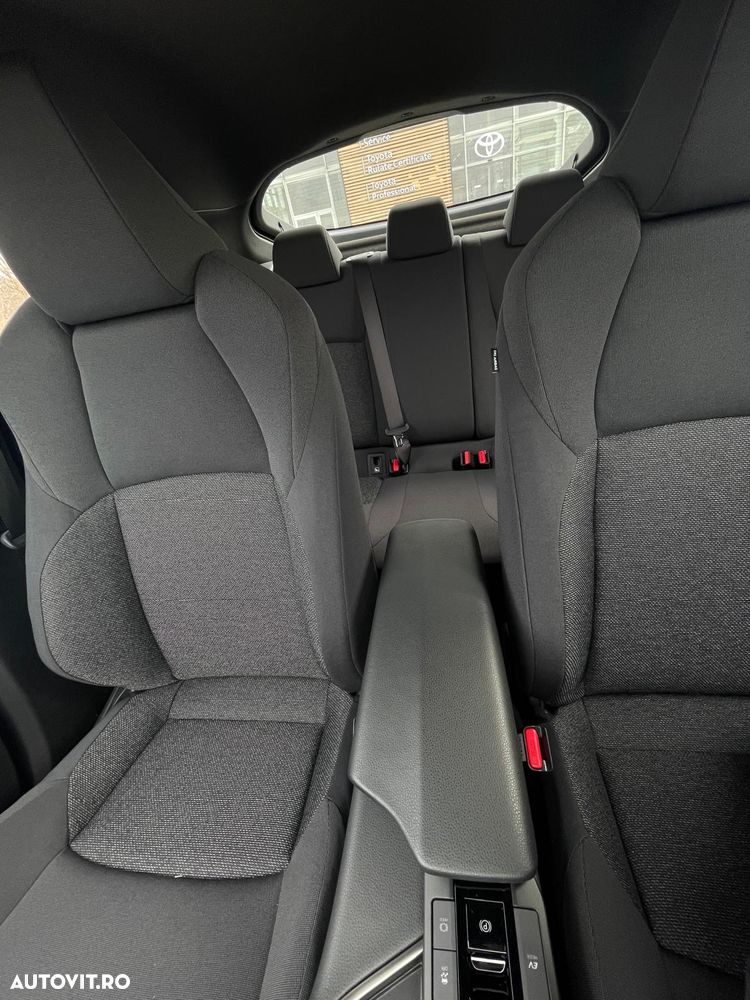 Toyota C-HR 1.8 HEV 140 CP 4x2 CVT Active - 18