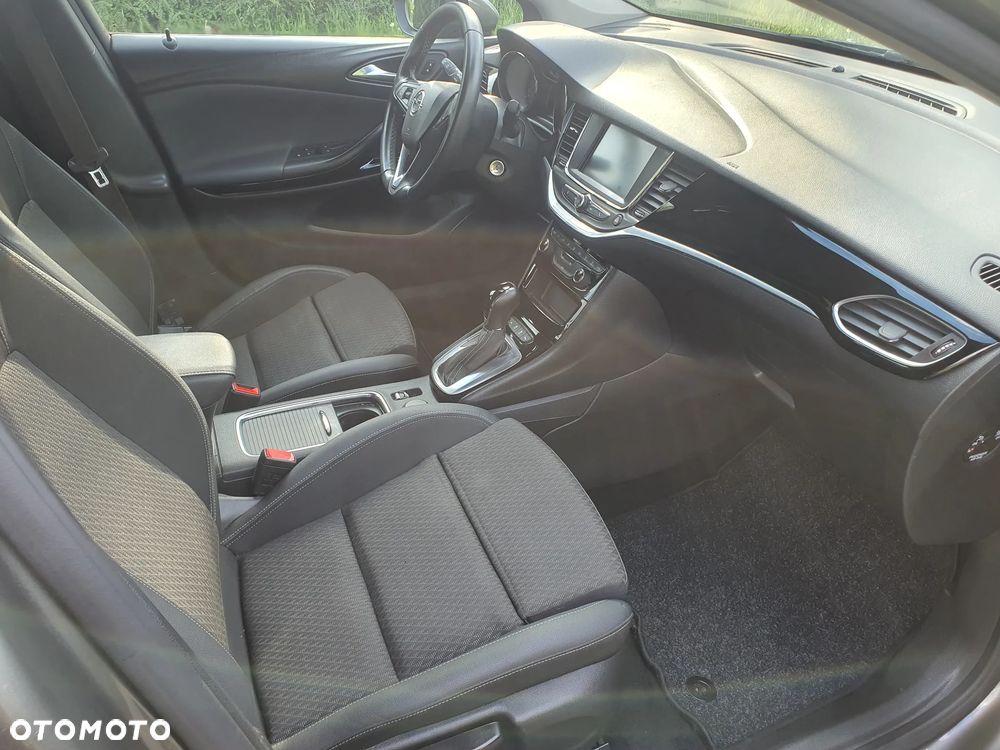 Opel Astra 1.4 T Dynamic S&S - 15