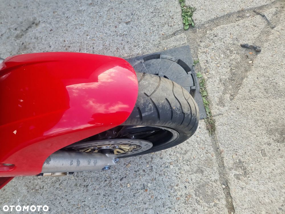 Honda VFR - 11