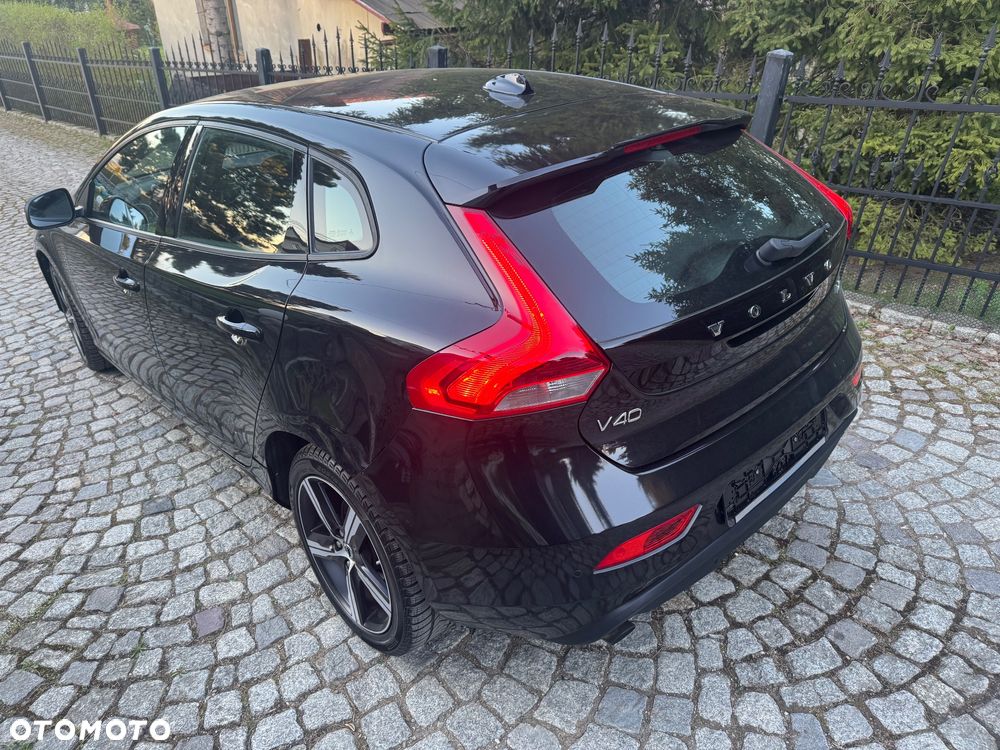 Volvo V40 T2 You - 13