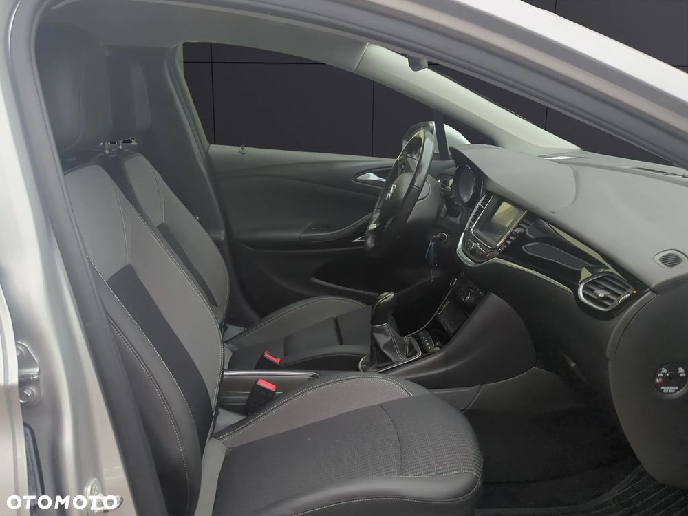 Opel Astra 1.2 T Elegance S&S - 17