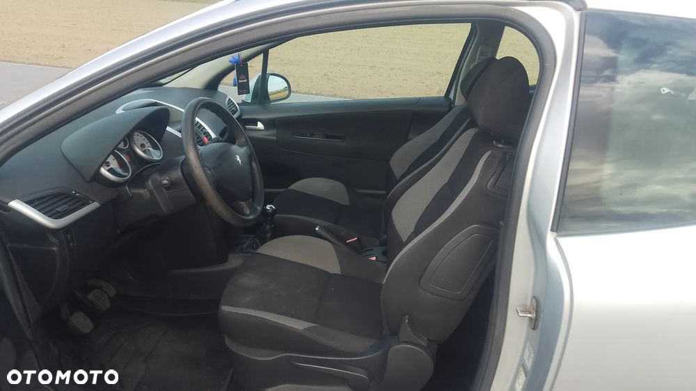 Peugeot 207 75 Tendance - 11