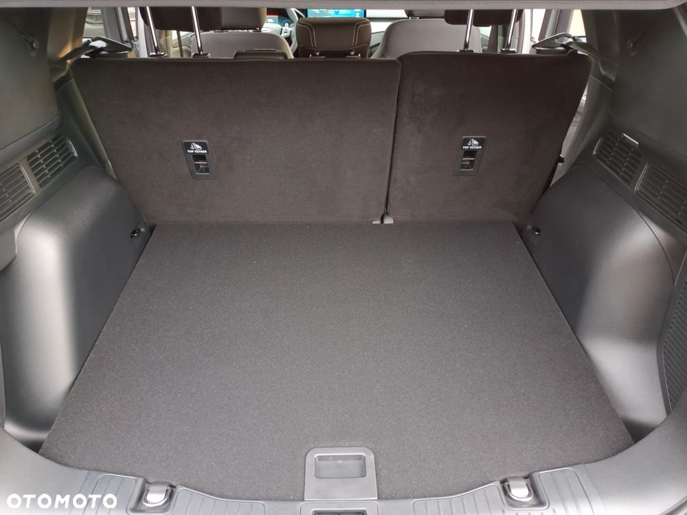 Ford Kuga - 12