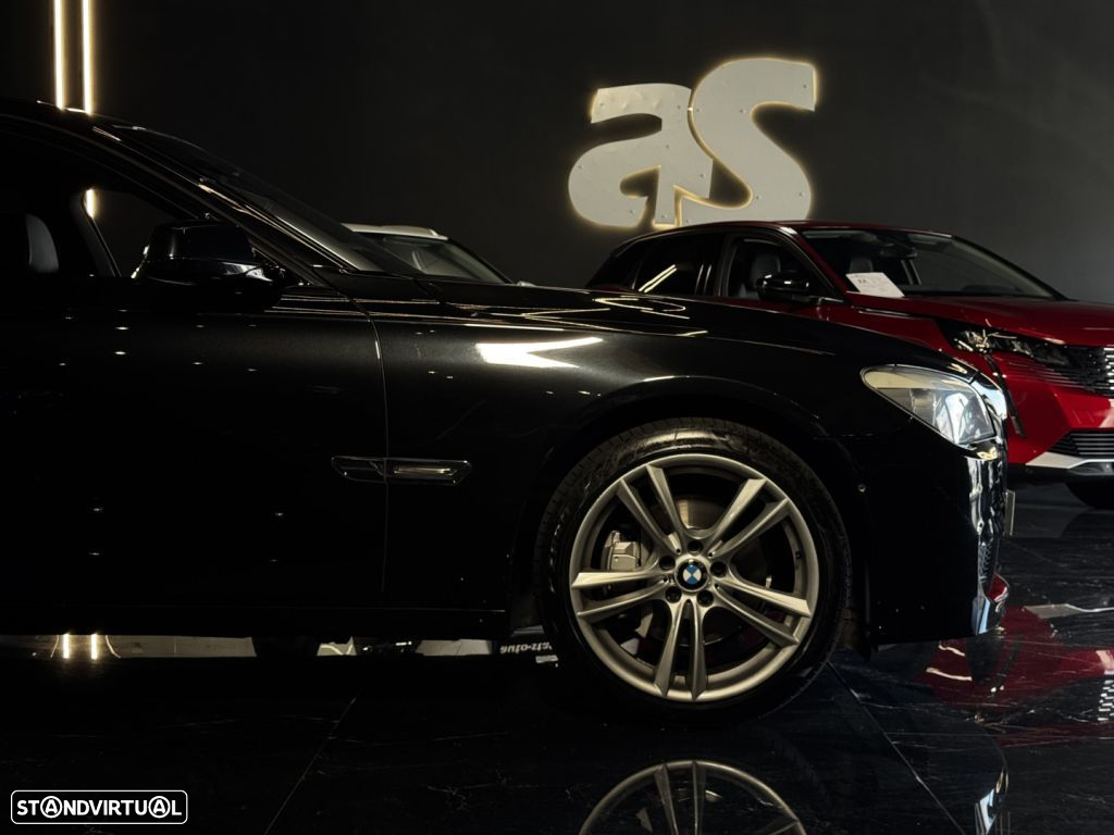 BMW 740 d xDrive Pack M - 7