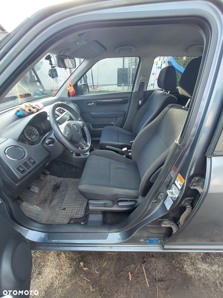 Suzuki Swift - 6
