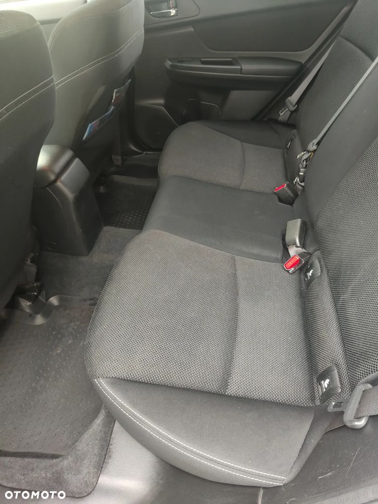 Subaru XV 2.0i Comfort CVT - 8