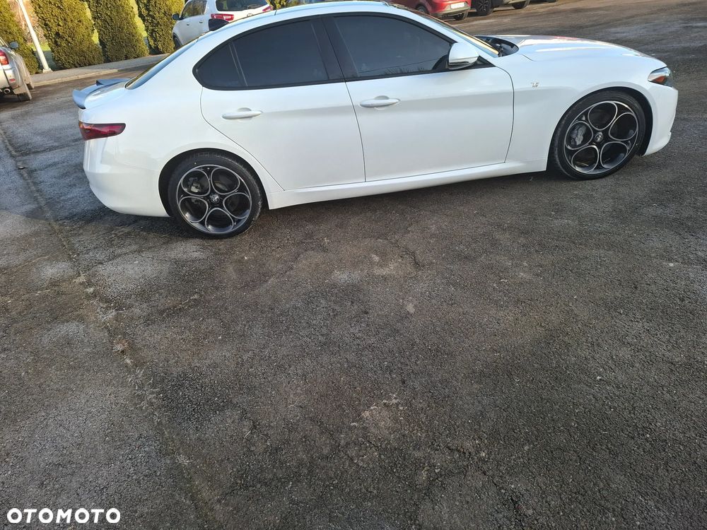 Alfa Romeo Giulia 2.0 Turbo 16V AT8 Veloce - 39