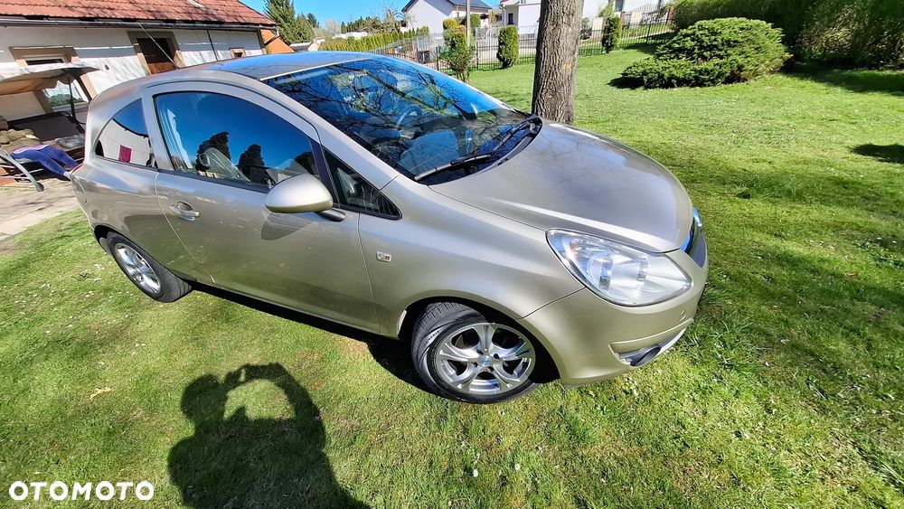 Opel Corsa 1.4 16V Enjoy - 18