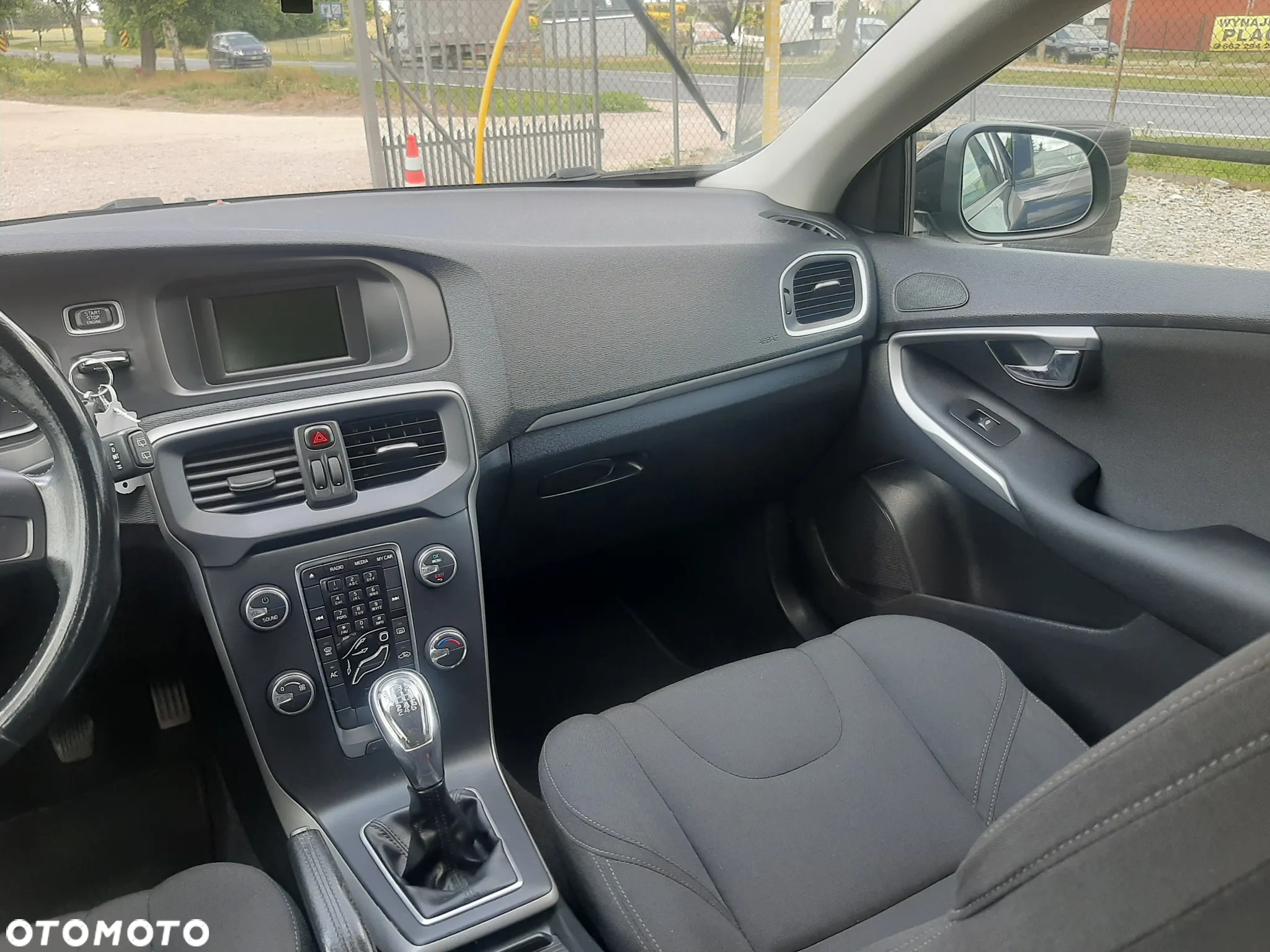 Volvo V40 D2 Momentum - 19