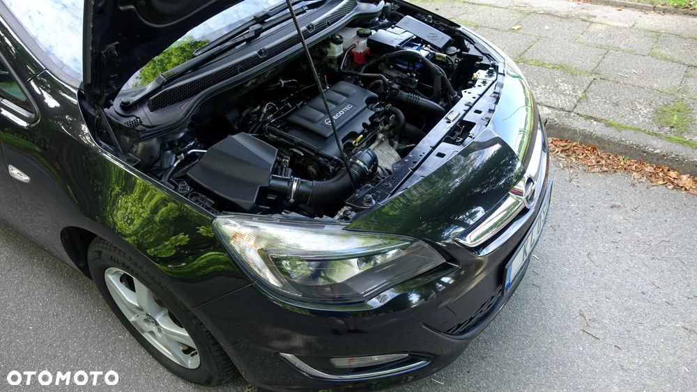 Opel Astra 1.4 Turbo Edition - 38
