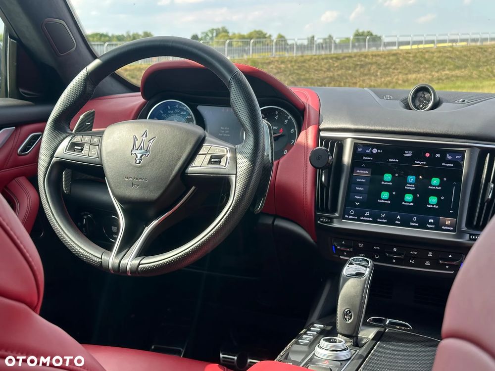 Maserati Levante Trofeo Q4 - 22