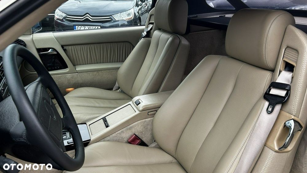 Mercedes-Benz SL - 16