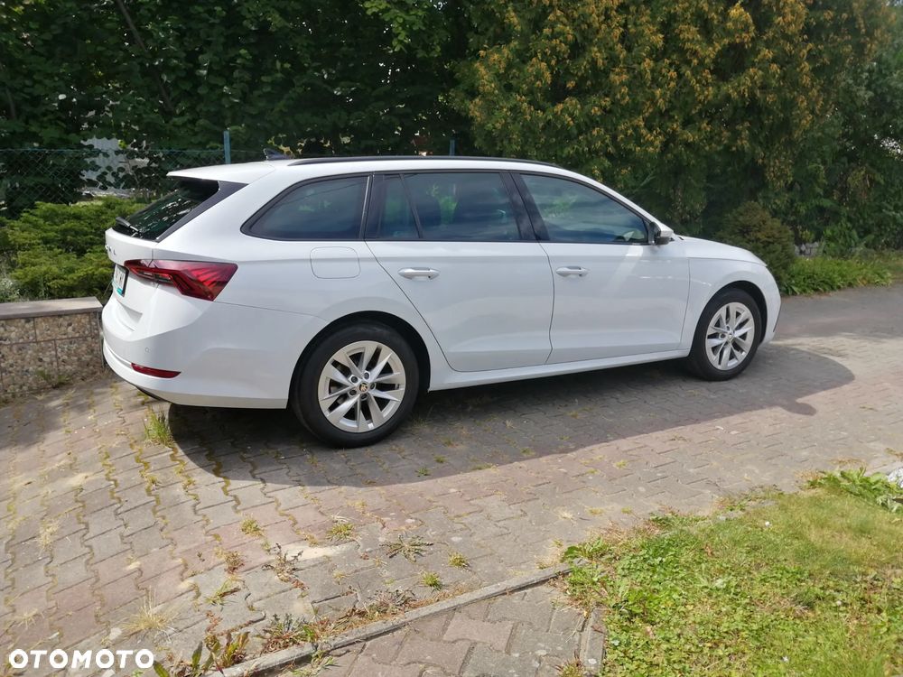 Skoda Octavia 2.0 TDI Ambition DSG - 11