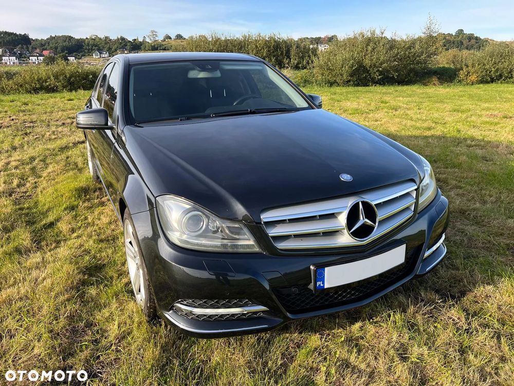 Mercedes-Benz Klasa C 250 CGI BlueEff Avantgarde - 6