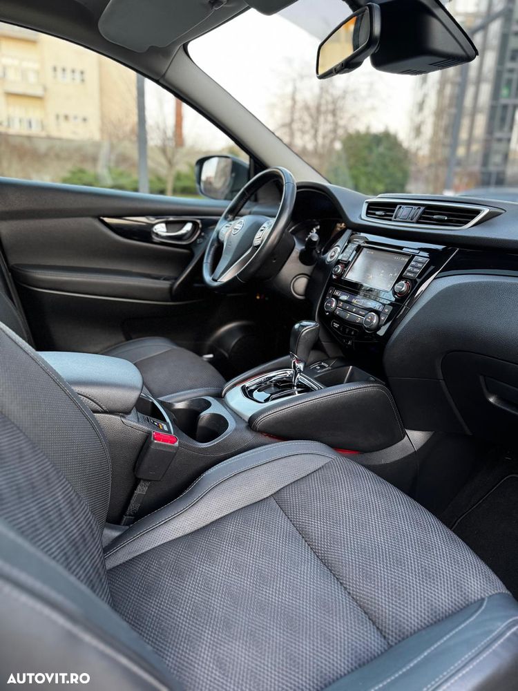 Nissan Qashqai 1.6 DCI Xtronic TEKNA - 18
